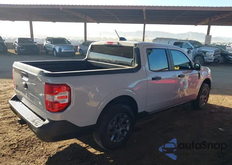 2025 Ford Maverick Xlt z USA, uszkodzony, nr VIN 3FTTW8H38SRB36968